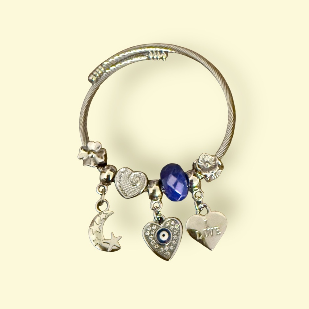 Mint Silver Bracelet with Blue Charm